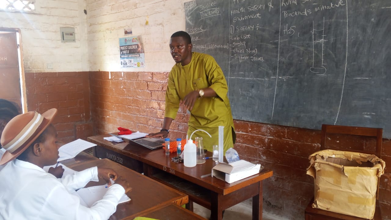 Students attending an RSPI science orientation